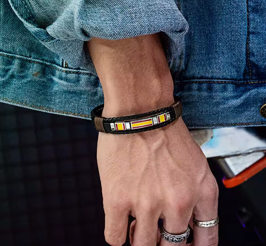 Pulsera de Cuero con Bandera de España – Edición Clásica